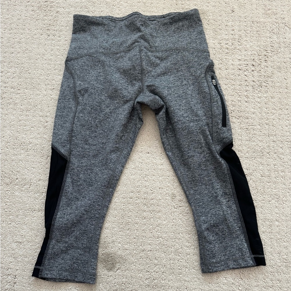 Women’s capri leggings